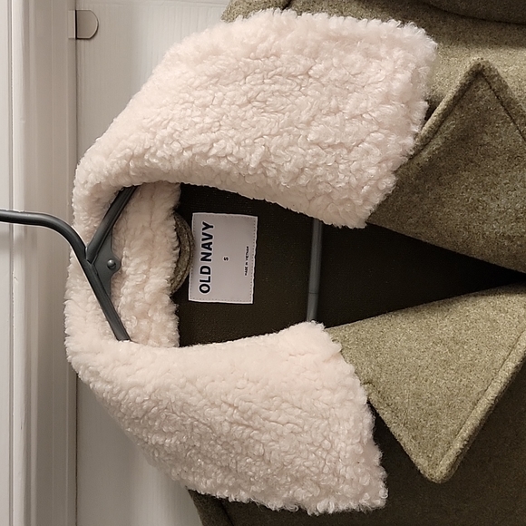 Women's Old Navy sherpa lined coat (size small) - Picture 2 of 5